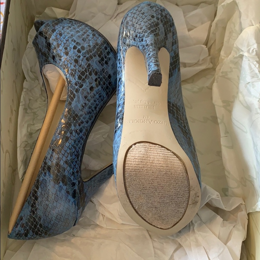 Shoes - Picture 2 of 3